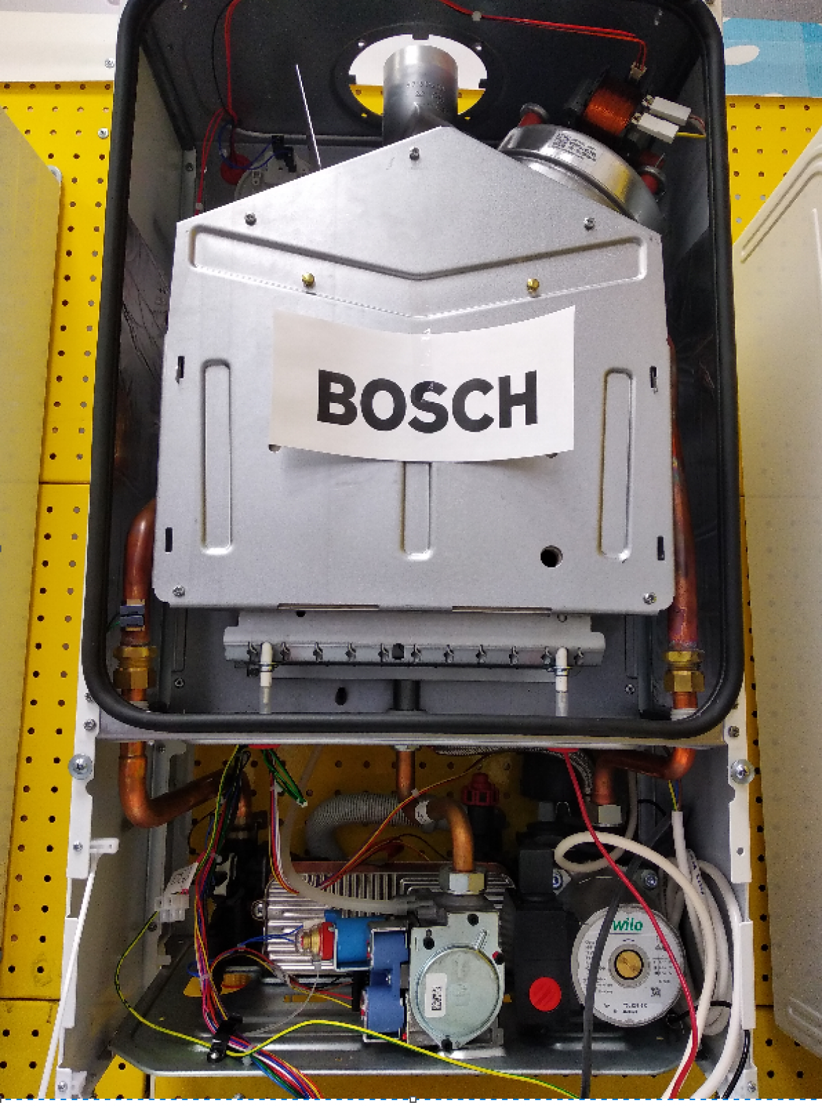 Настенный газовый котел Bosch WBN6000-12C RN S5700 в Перми -  .
